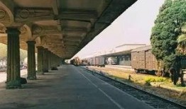 时光车站,穿梭时空的奇幻之旅